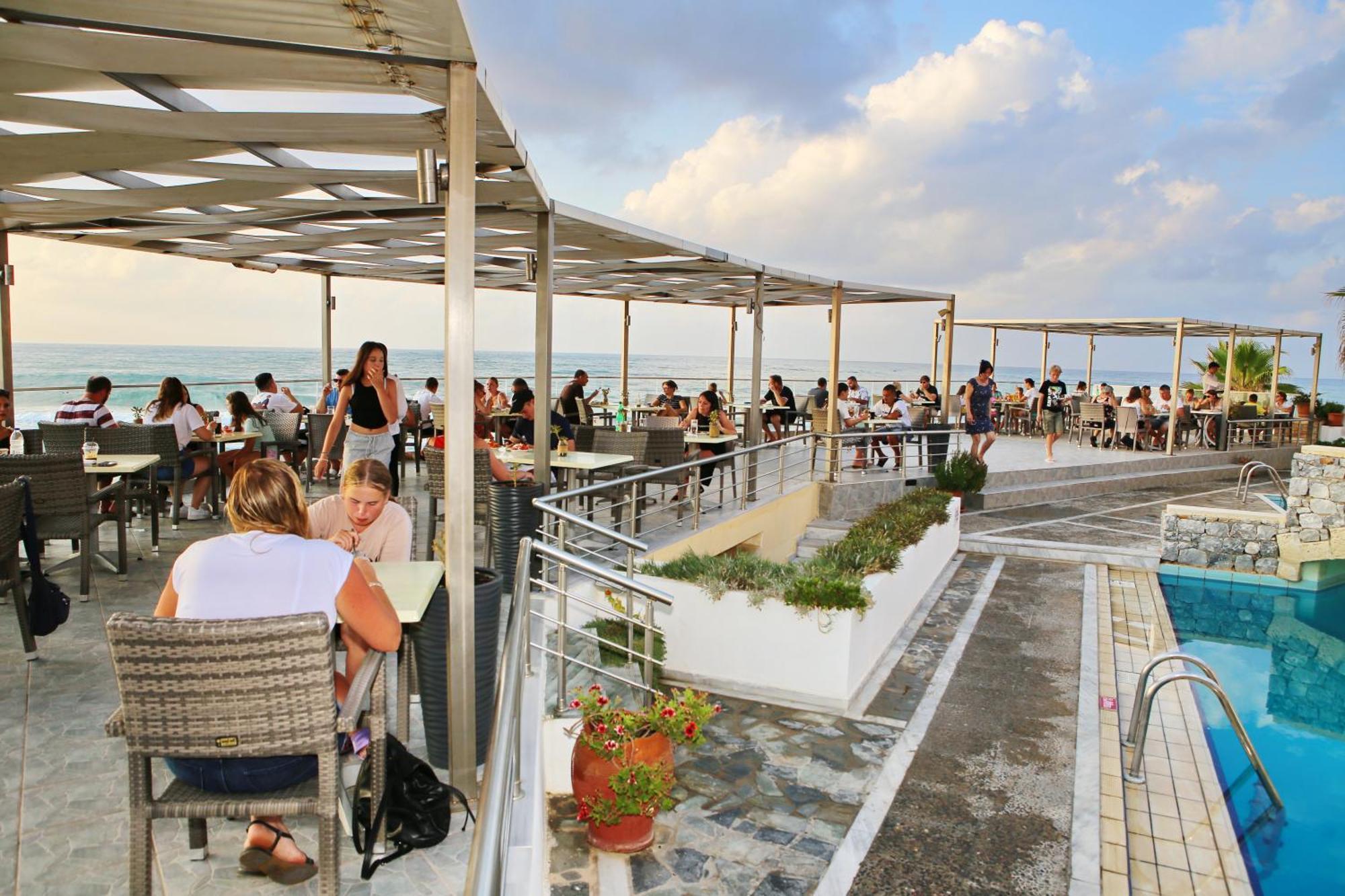 Dedalos Beach Hotel Sfáka Exteriér fotografie