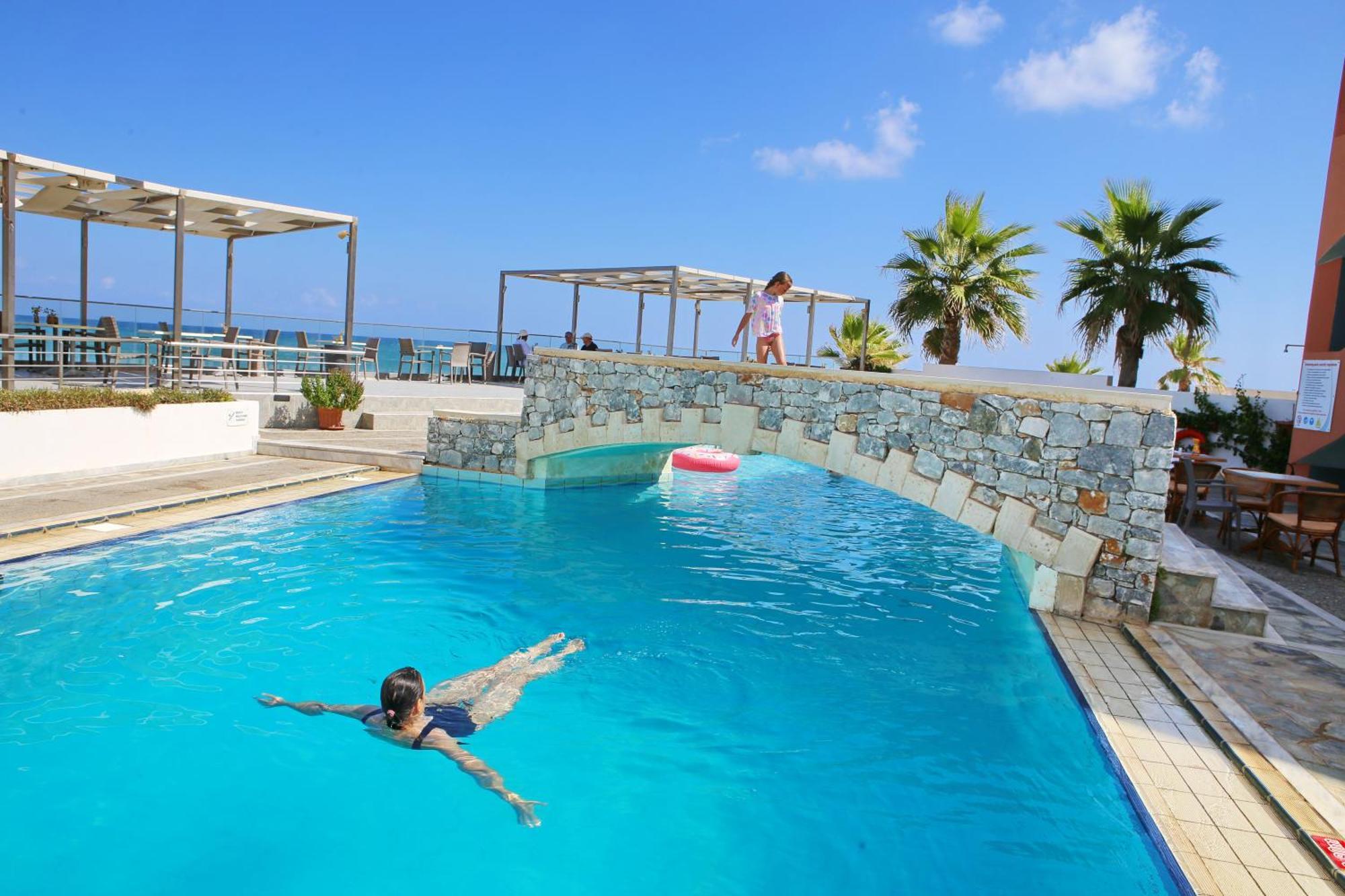Dedalos Beach Hotel Sfáka Exteriér fotografie