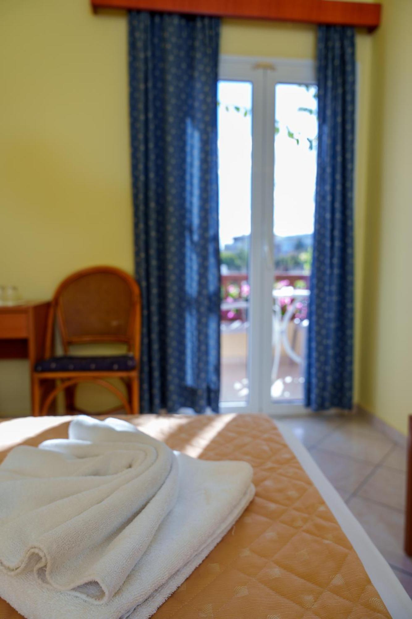 Dedalos Beach Hotel Sfáka Exteriér fotografie